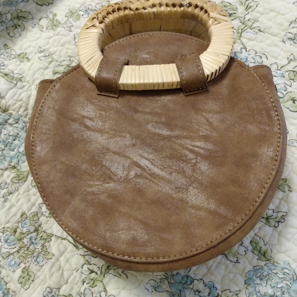 NEW Wet Seal Tan CUTE Round Crossbody Sling Hand Bag Purse Faux Suede